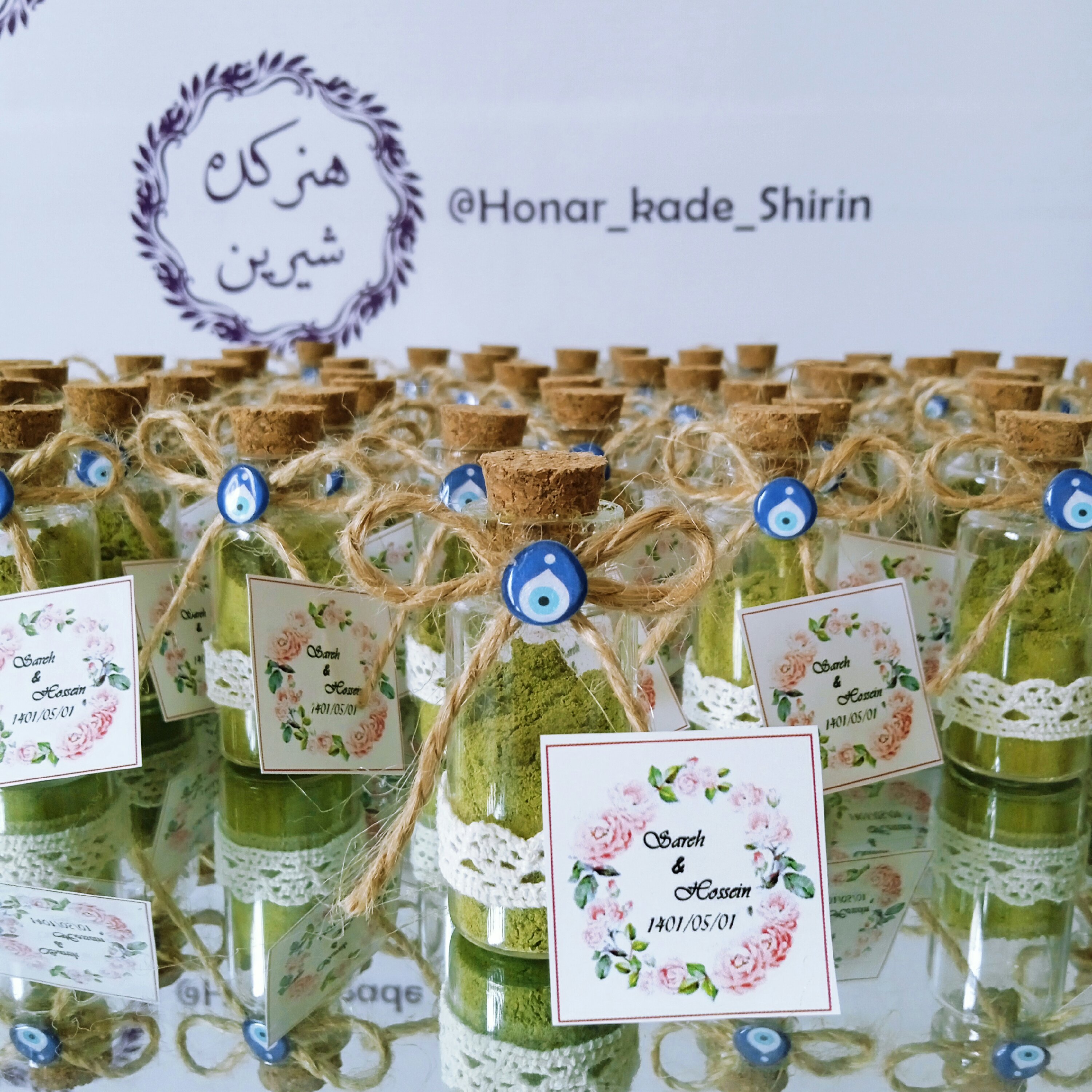 گیفت شیشه ای حنا