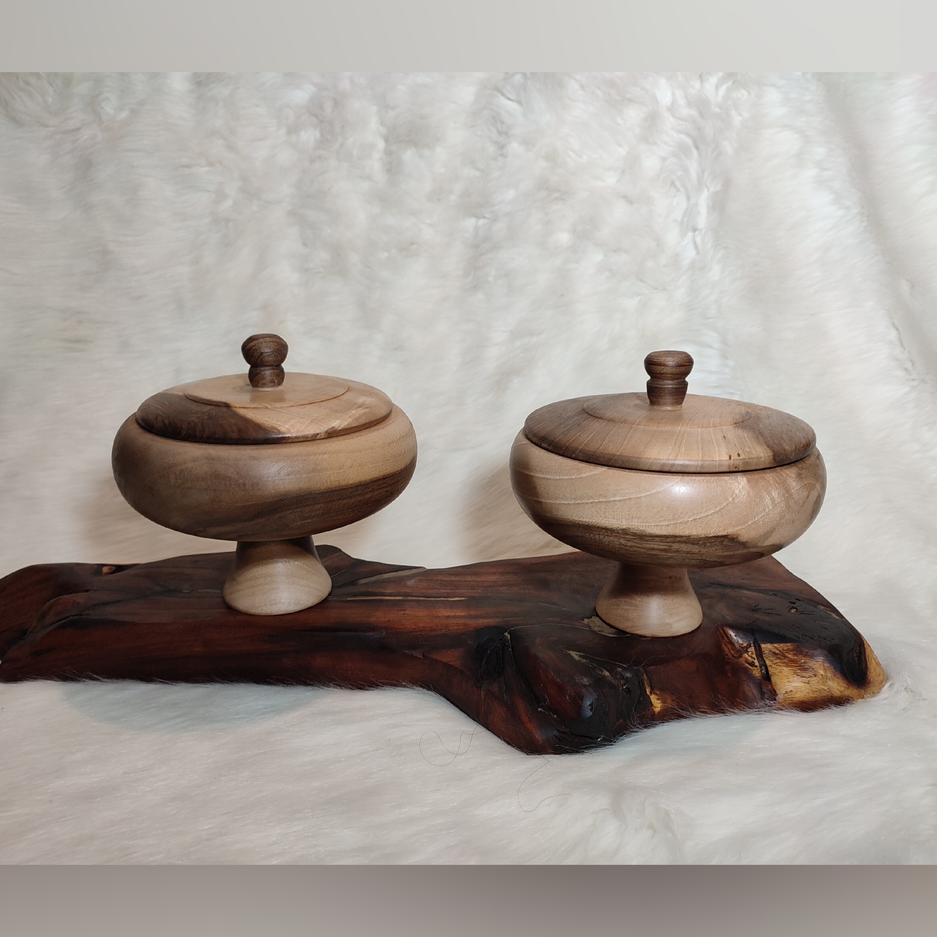 شکلات خوری..چوب زیبا گردو...پوشش روغن گیاهی(آبگریز)