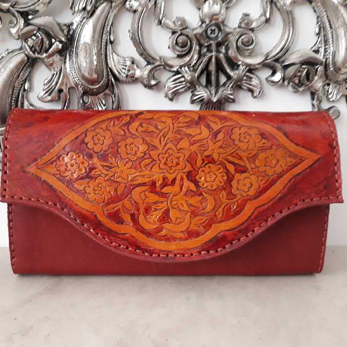 کیف پول چرم حکاکی شده