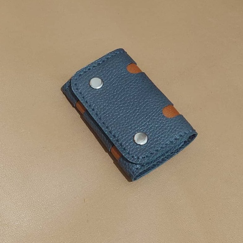 کیف جاکلیدی چرمی ریلی چرم حسنا با چرم طبیعی و دستدوز