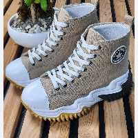 کفش کتونی ساقدار زنانه زیره پیو کفش ساقدارزنانه کفش آلستار سایزبندی37تا40 رنگ بندی پرفروش و زیبا