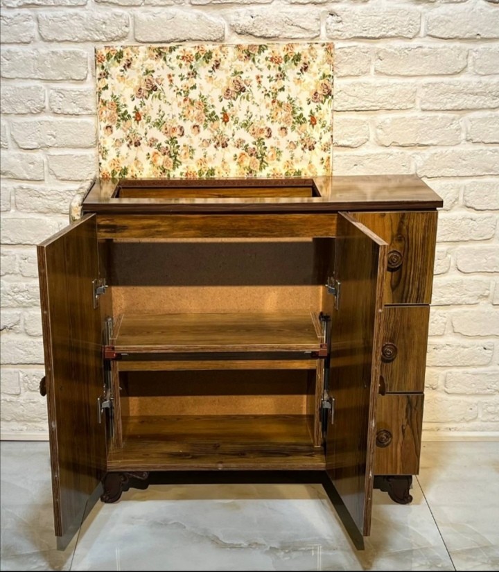 میز اتو و چرخ خیاطی اسانسوری کد 406 | الین دکور