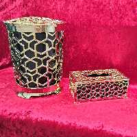 ست سطل و جادستمالی طلایی مشکی و طلایی کرم جنس پلاستیک مدرن