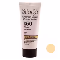 کرم ضد آفتاب سیلوژه بژ روشن فاقد چربی SPF 50