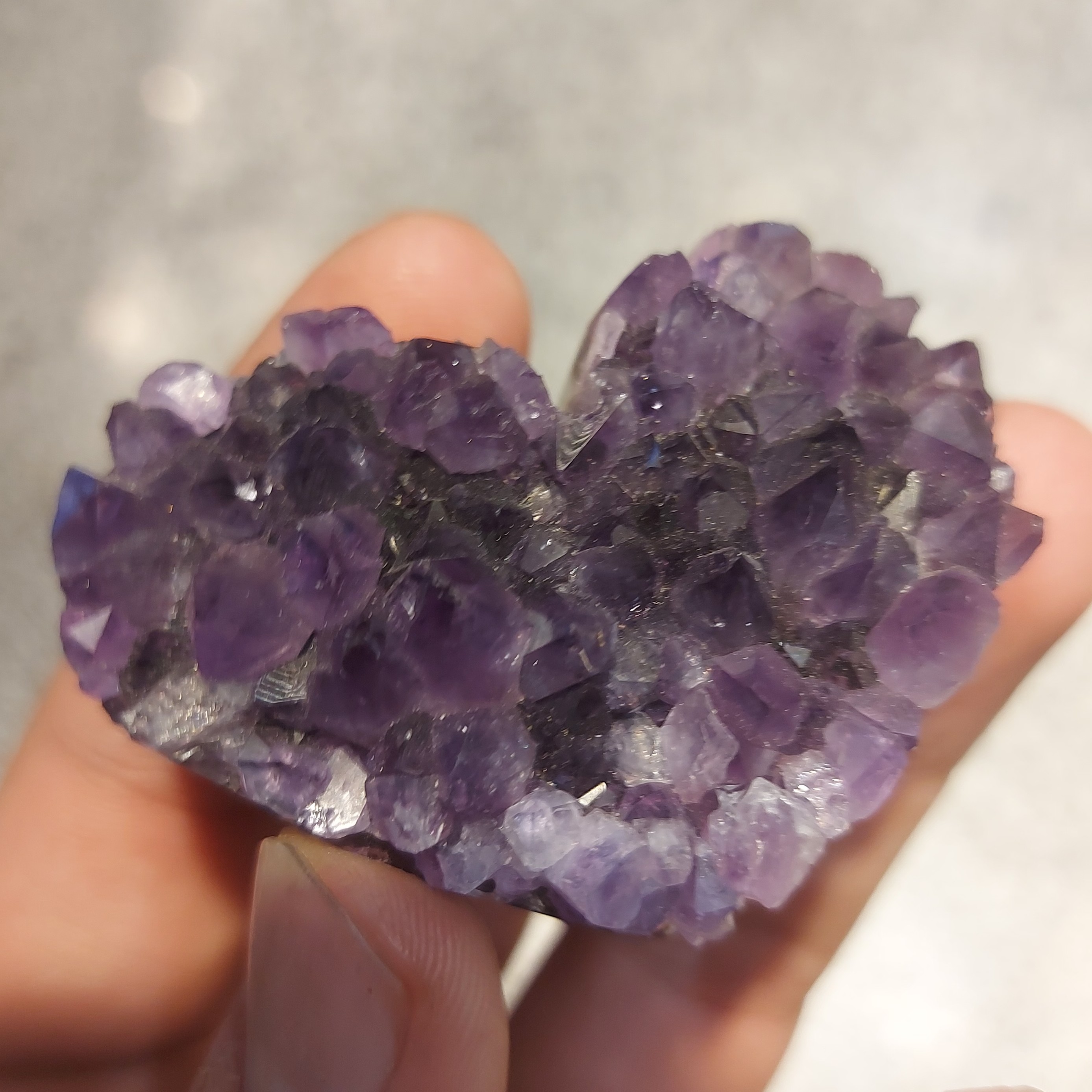 سنگ قلب آماتیس