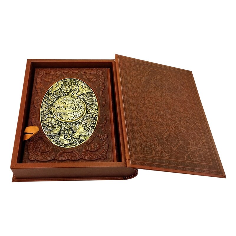 125963-کتاب نفیس گلستان سعدی وزیری معطر جعبه دار طرح مس