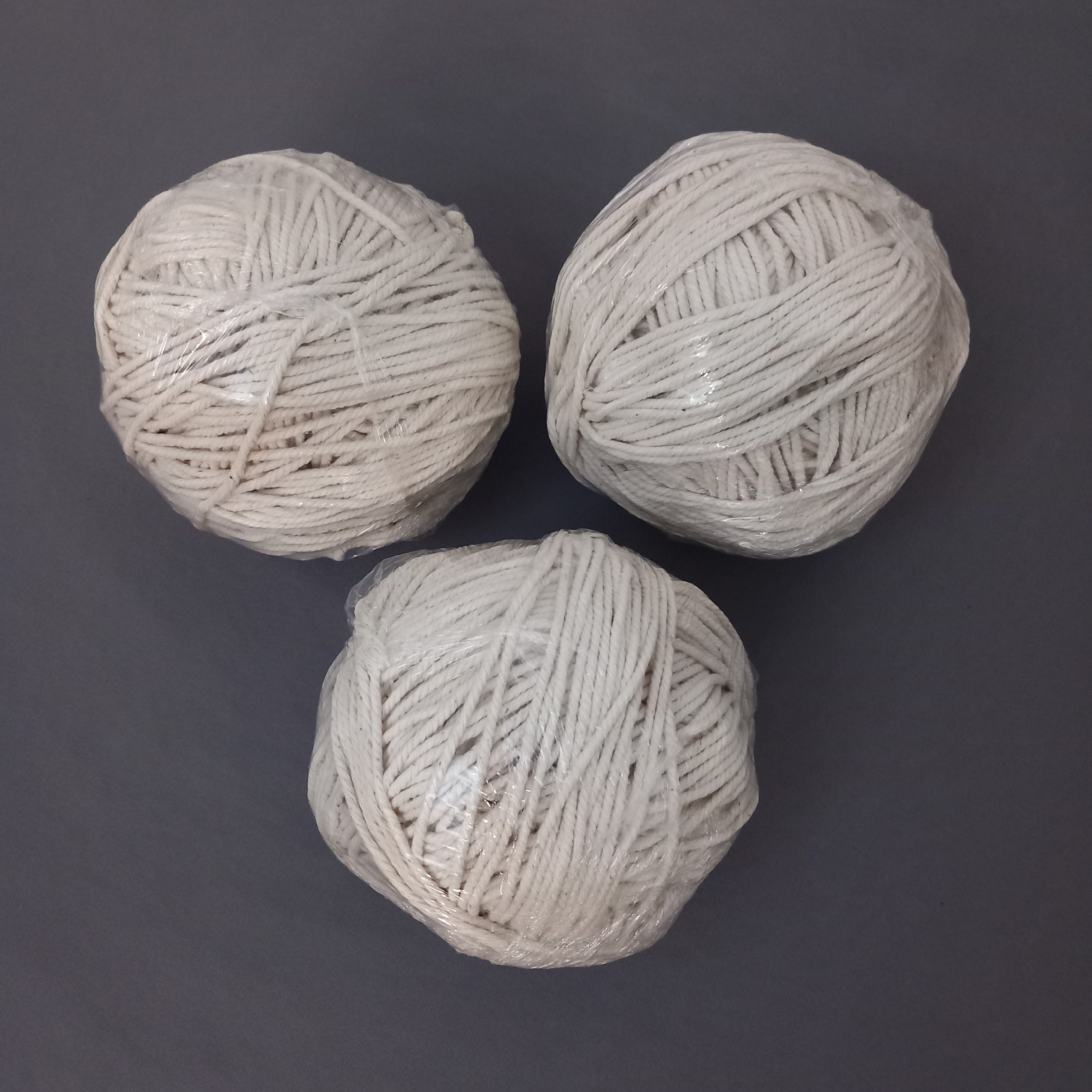 نخ مکرومه بافی تابیده کتان شیری         