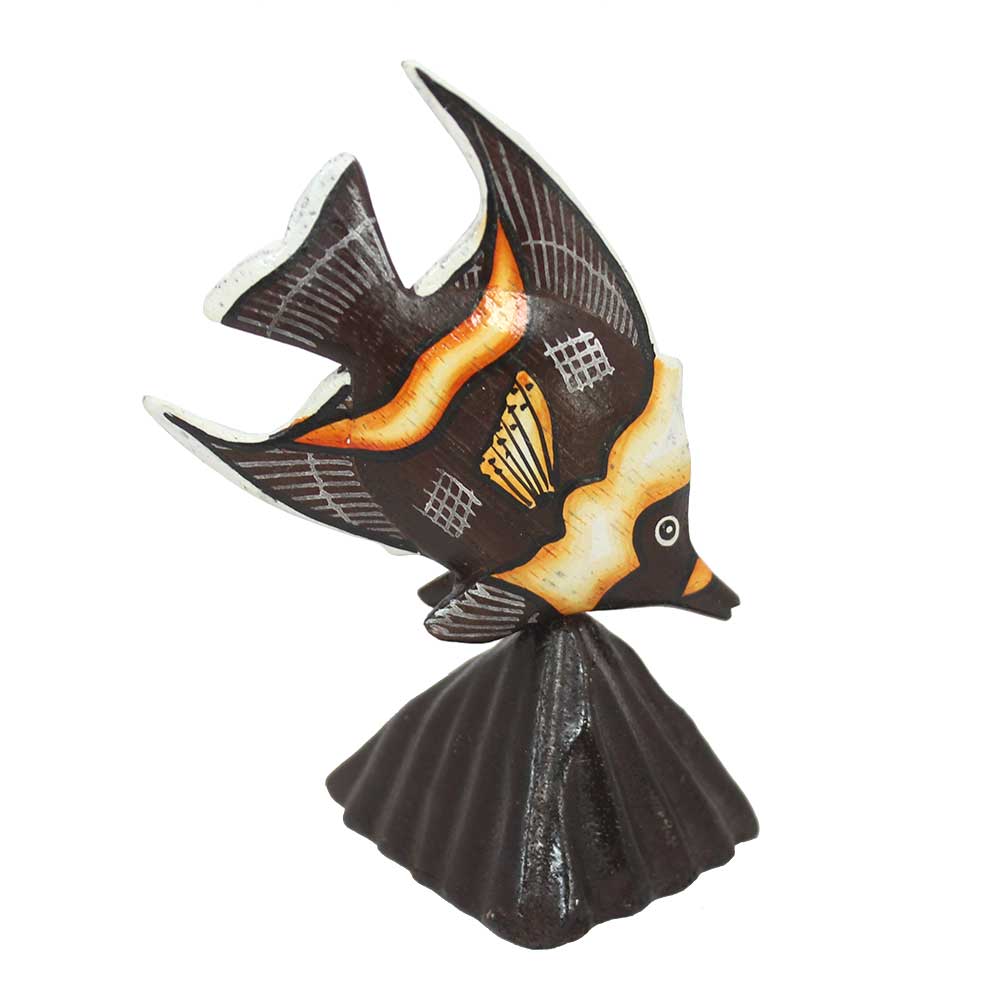 دکوری مدل ماهی و صخره