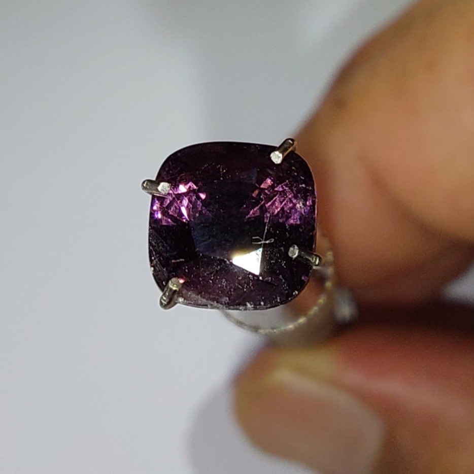 اسپینل(لعل) بنفش اصل برمه معدنی و طبیعی 