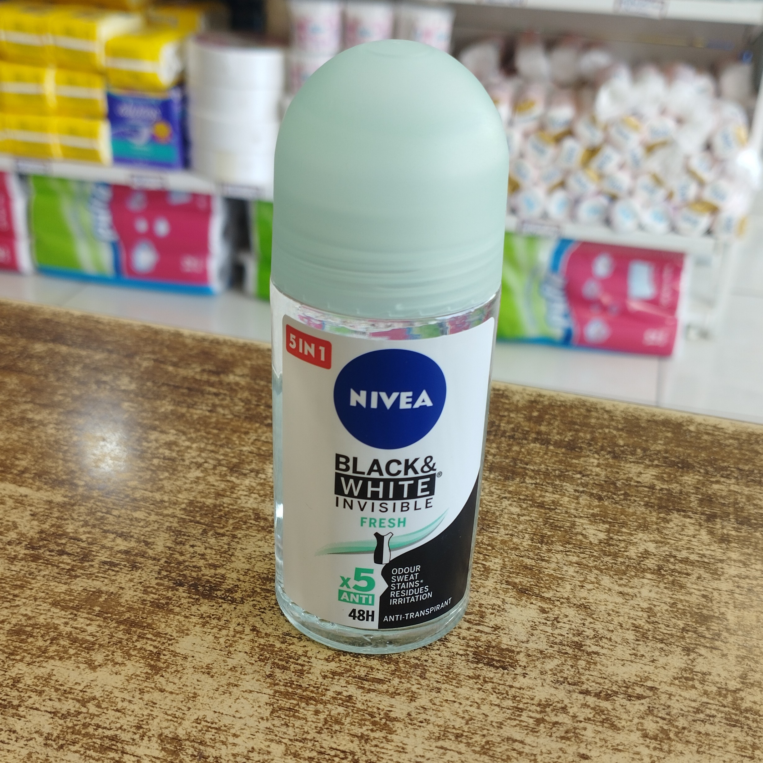 رول زیر بغل زنانه نیوا زنانه50میل..