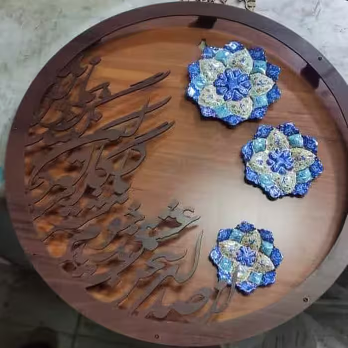 قاب تشعیر چوبی با همراه بشقاب3عددی فقط عمده