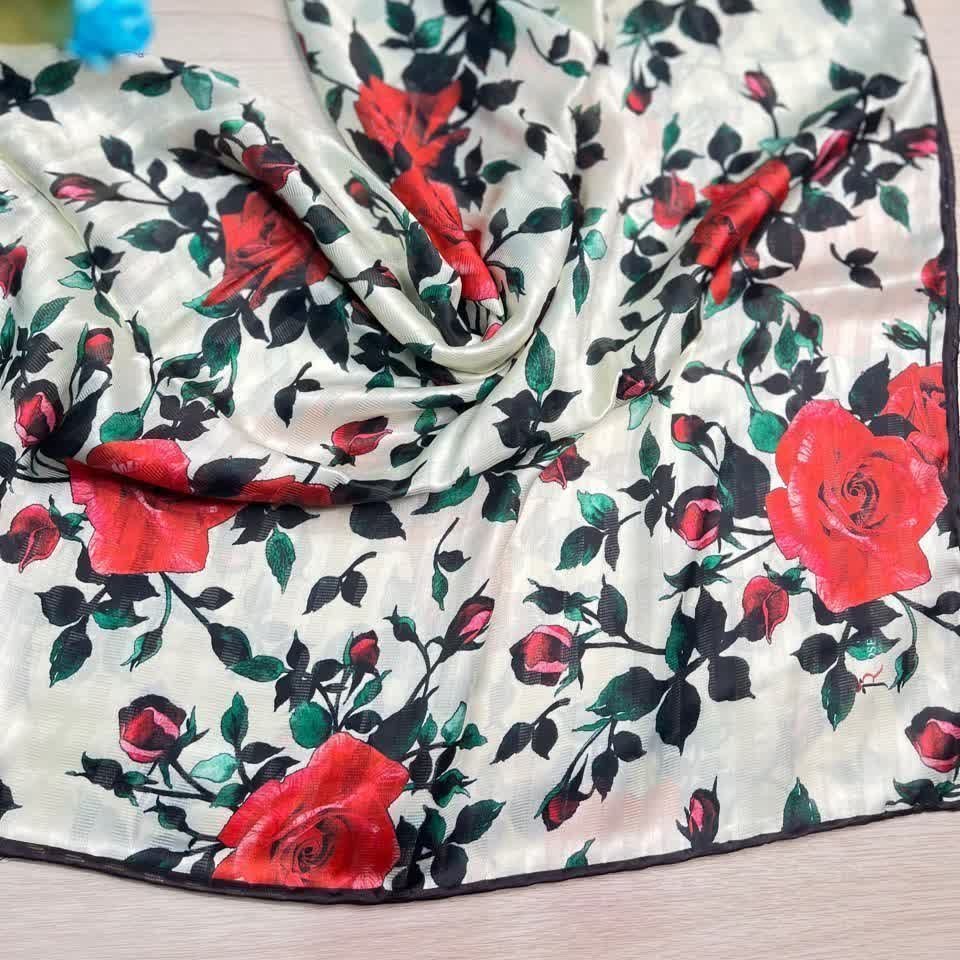 روسری گل رز