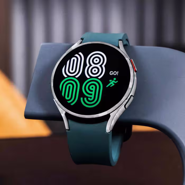 برچسب ماهوت طرح Army Winter Pixel مناسب برای ساعت هوشمند سامسونگ Watch4 44mm