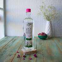 گلاب ممتاز 15 کیلو گل اصیلانه ( بطری 850 سی سی )