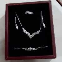 سرویس ظریف وزیبای میکروزنجیری نقره925اصل ابکاری طلاکپی جواهر