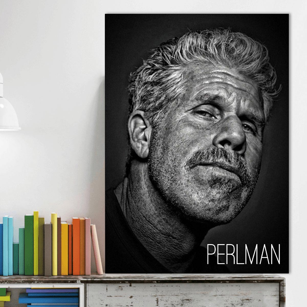 تابلو شاسی گالری استاربوی طرح رون پرلمن مدل پسر جهنمی 01