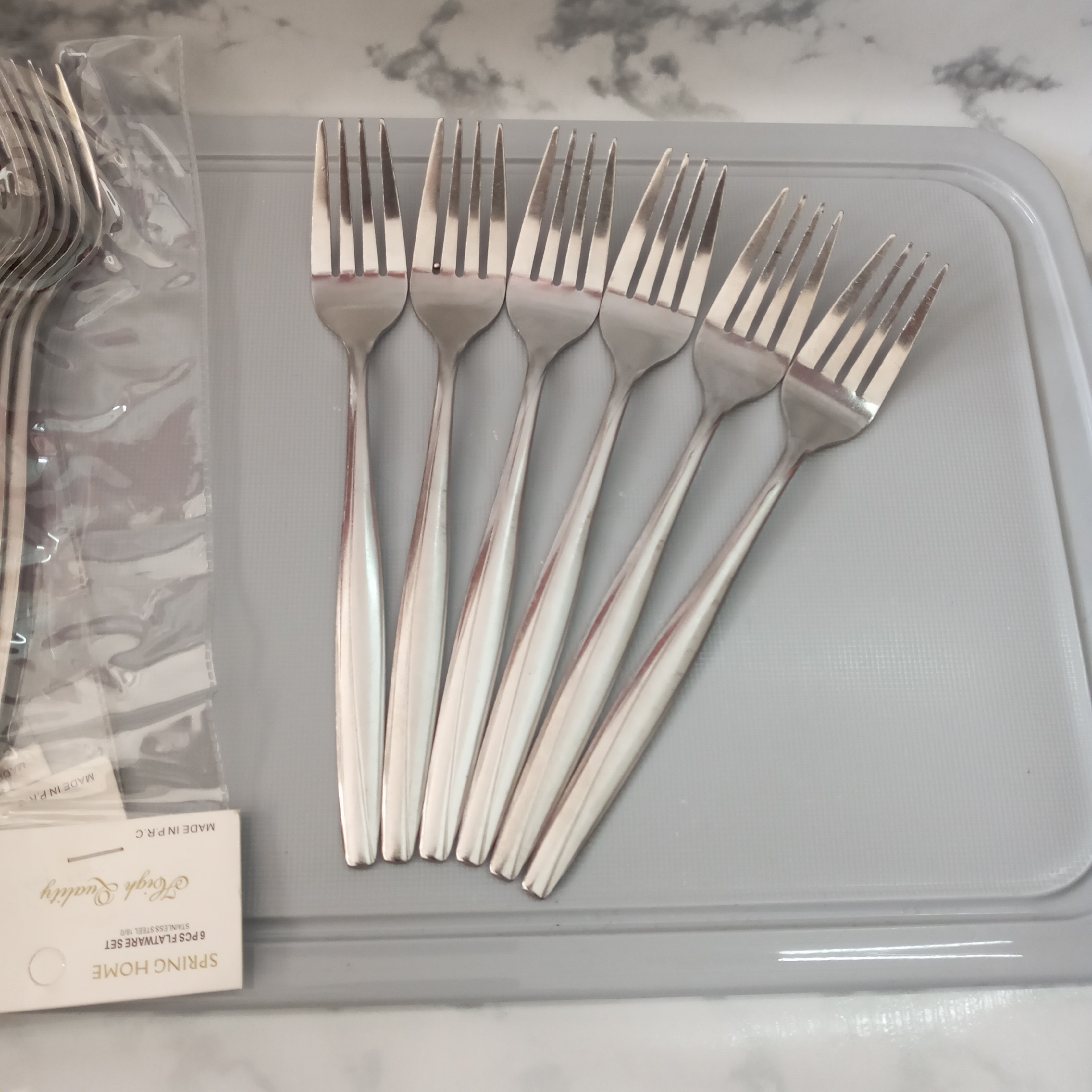 چنگال غذاخوری طرح ماینز یک خطی بسته 6 عددی جنس فولاد زد زنگ عیار 18