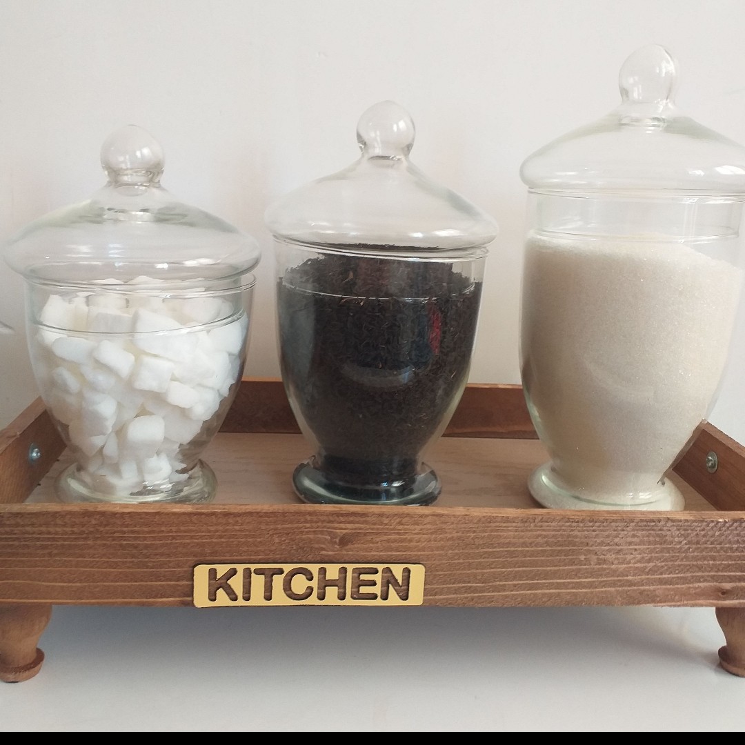 بانکه شیشه ای