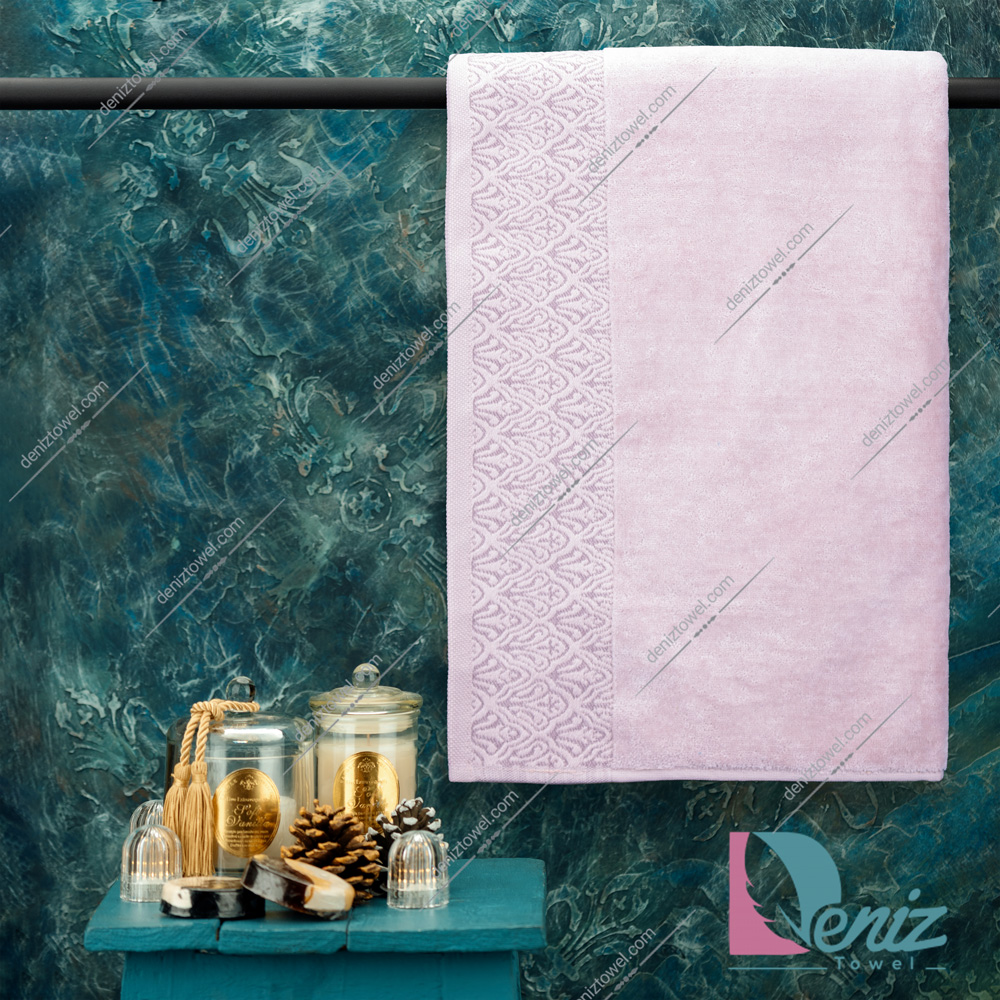 حوله استخری طرح کاریزما رنگ صورتی روشن