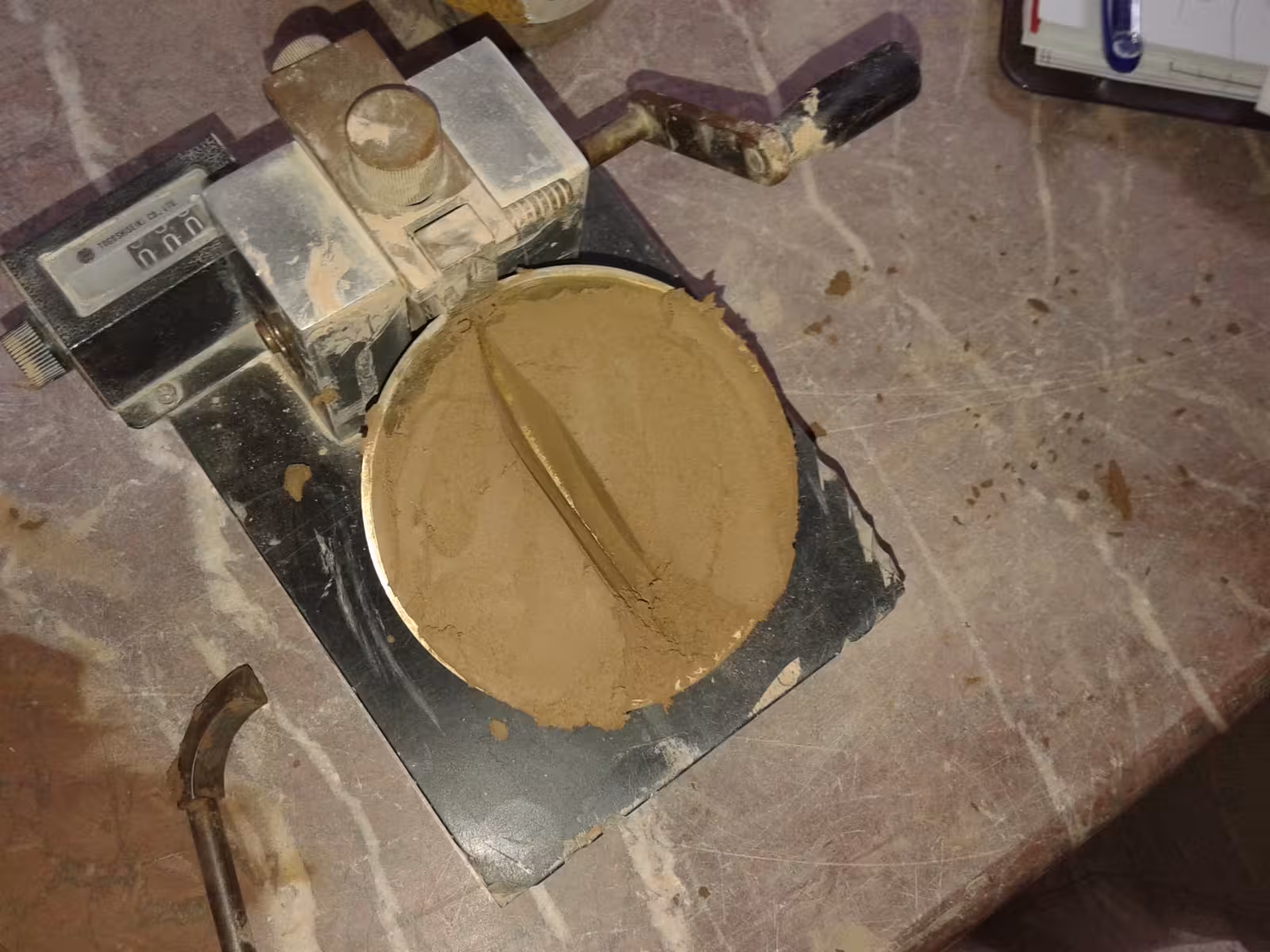 گزارش کارآزمایشگاه مکانیک خاک