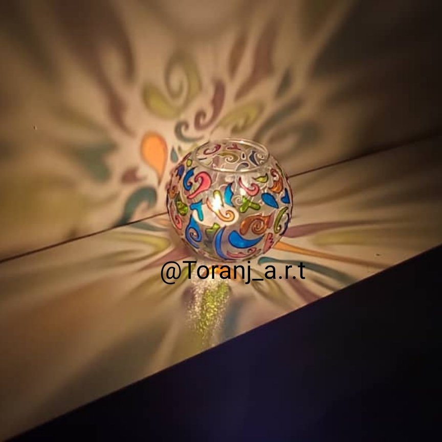 تنگ شیشه ای کوچک رنگی رنگی