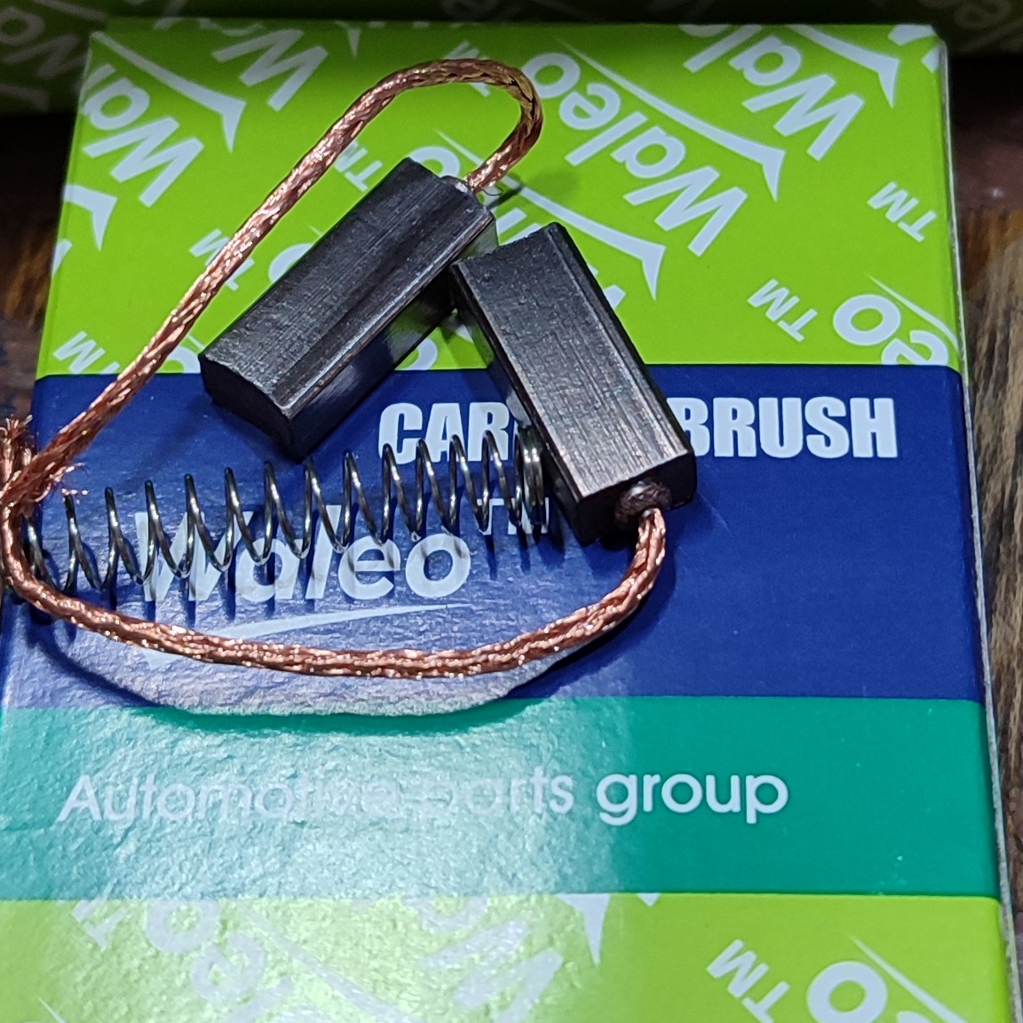 زغال دینام پژو Waleoاصلی  پک 20عددی