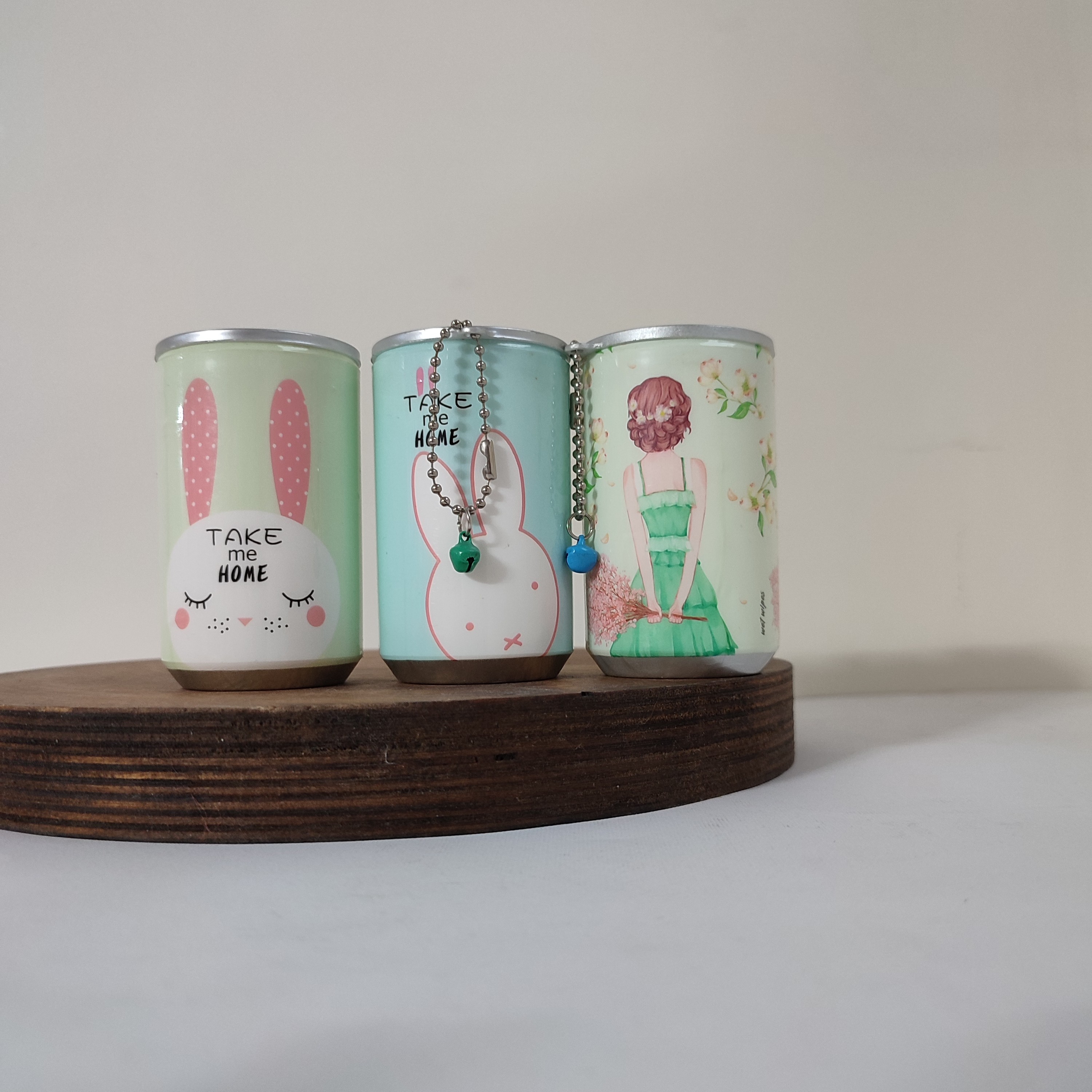 دستمال مرطوب طرح قوطی کاملا باکیفیت و پرقدرت