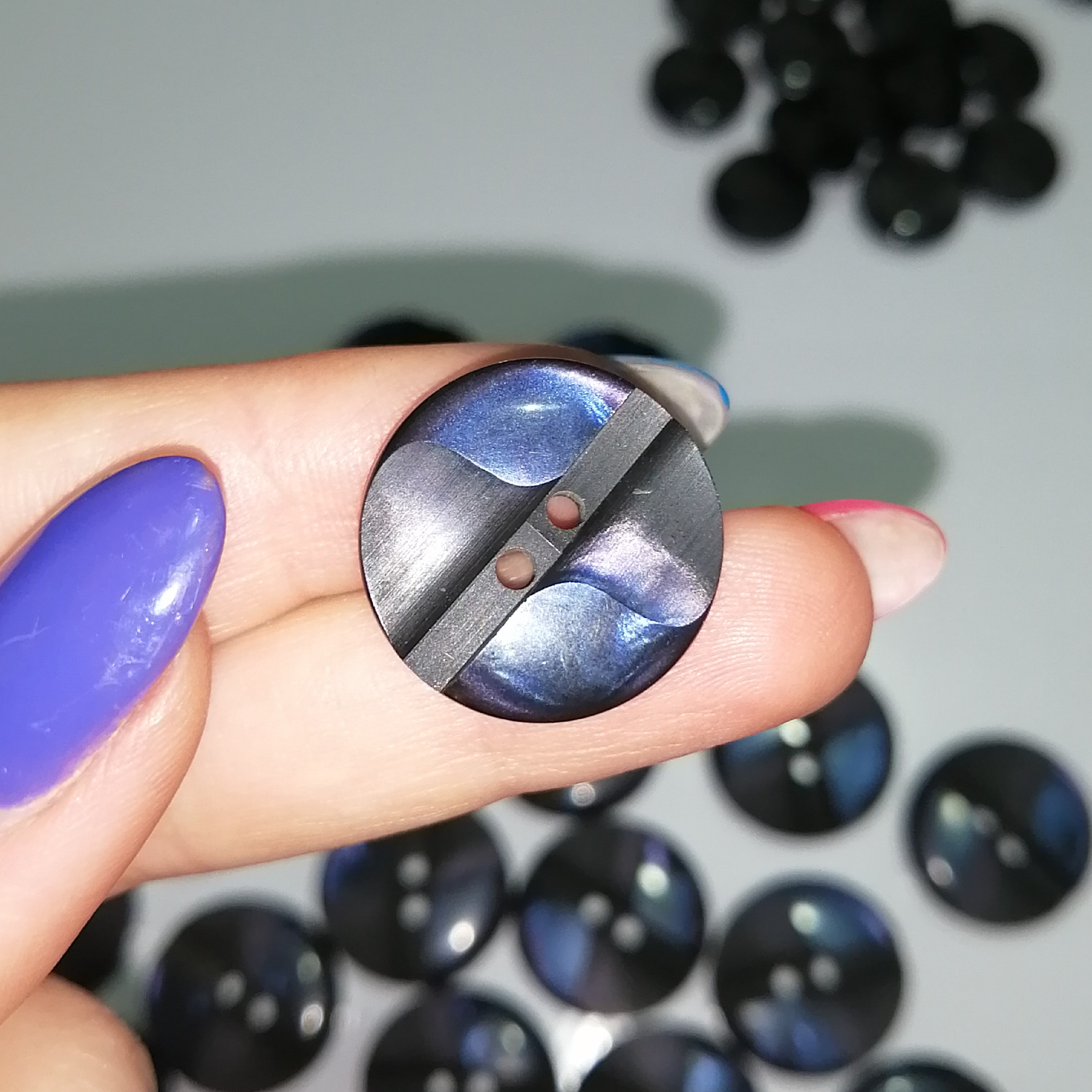  دکمه لباس رنگ سرمه ای کوچک بسته 12 عددی 