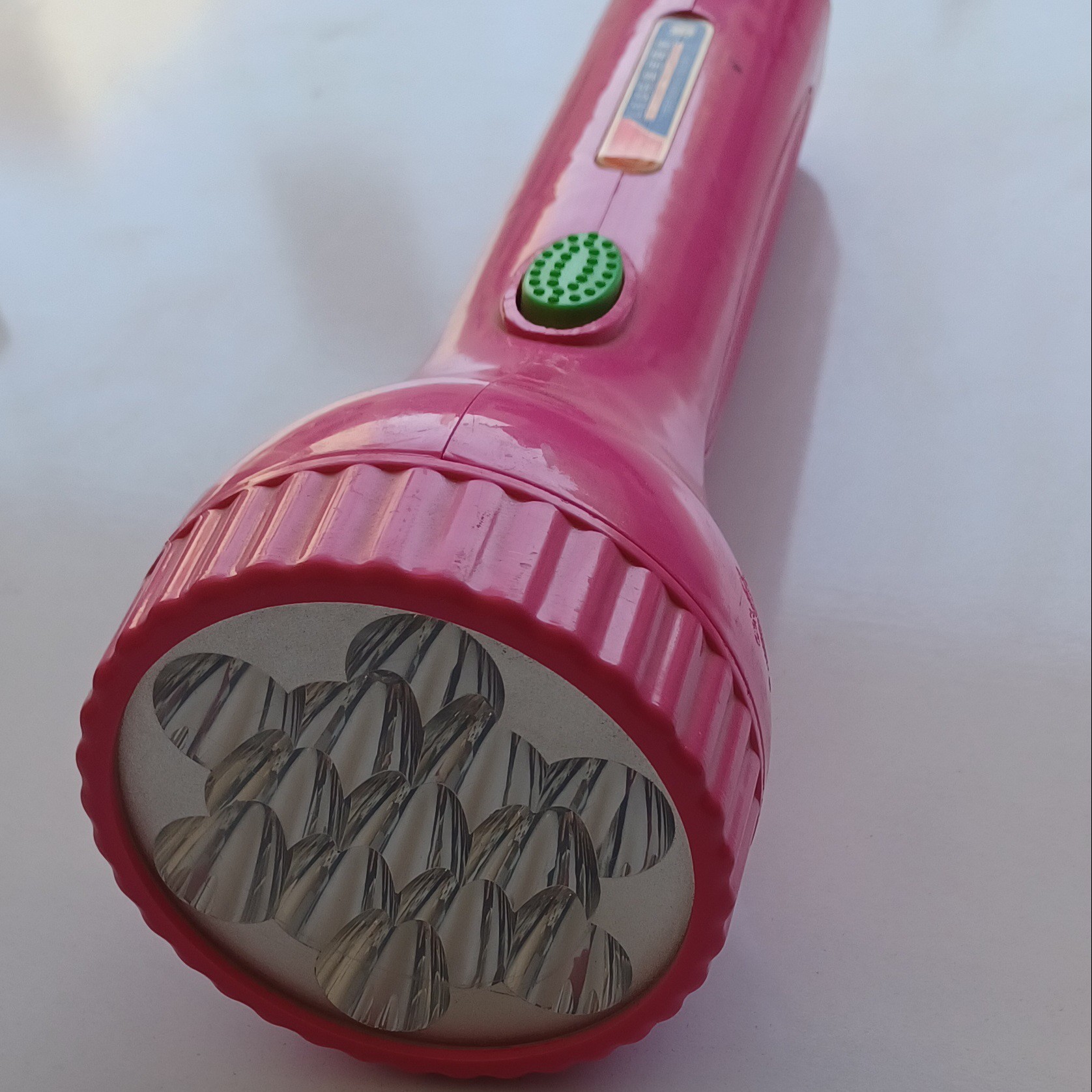 چراغ قوه دستی LED
