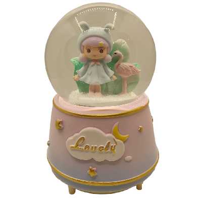 گوی موزیکال مدل پمپی دخترک مهربون و قو