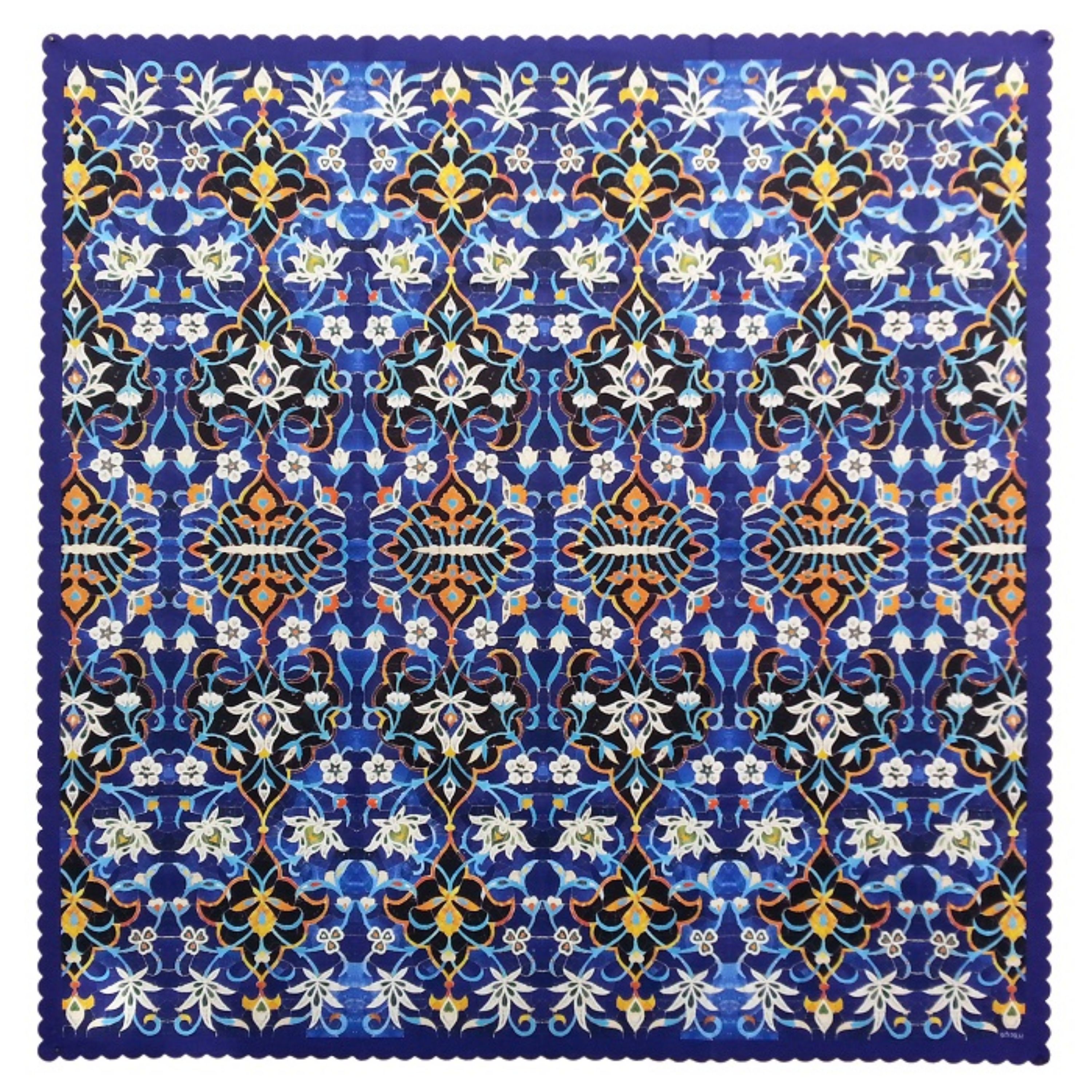 رومیزی مخمل کوبیده جنس و رنگ عالی کد MAKHMOR22 طرح کاشی رنگ سرمه ای بدون آستر