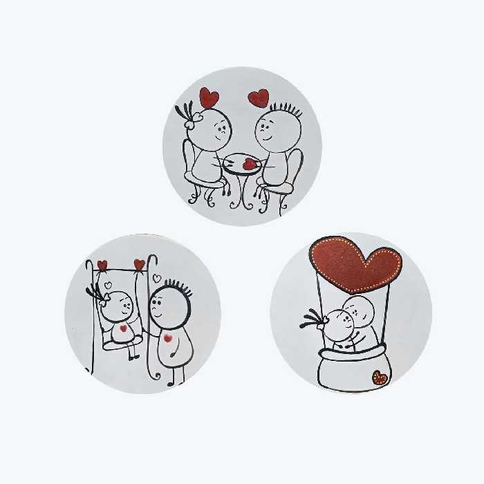 بشقاب دیوارکوب سفالی طرح عاشقانه مجموعه 3 عددی