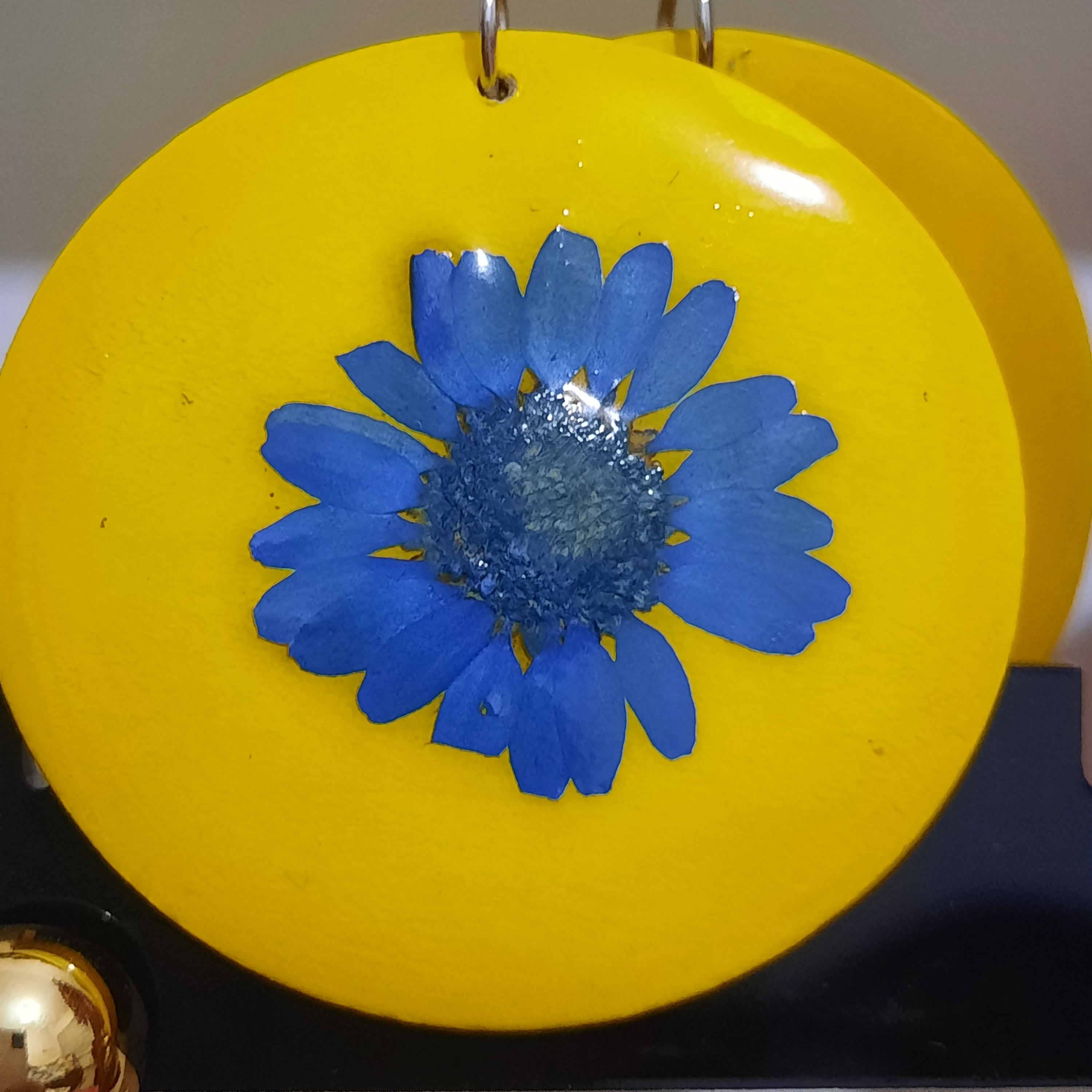 گوشواره چوبی نقاشی شده براق