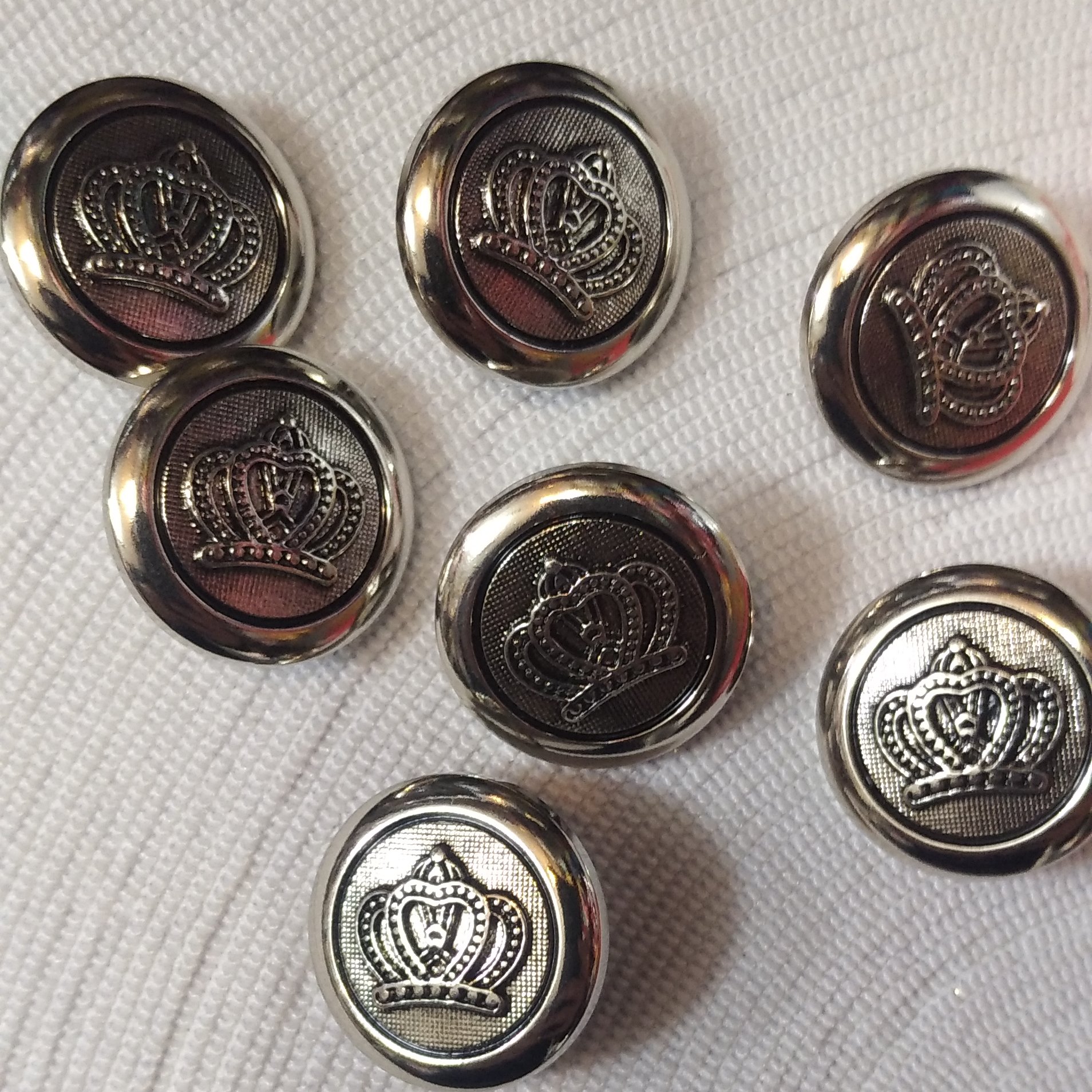 دگمه نقره ای ژورنالی7عددی