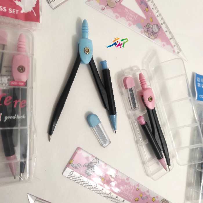 پرگار  نوکی به همراه نوک (رنگ آبی)