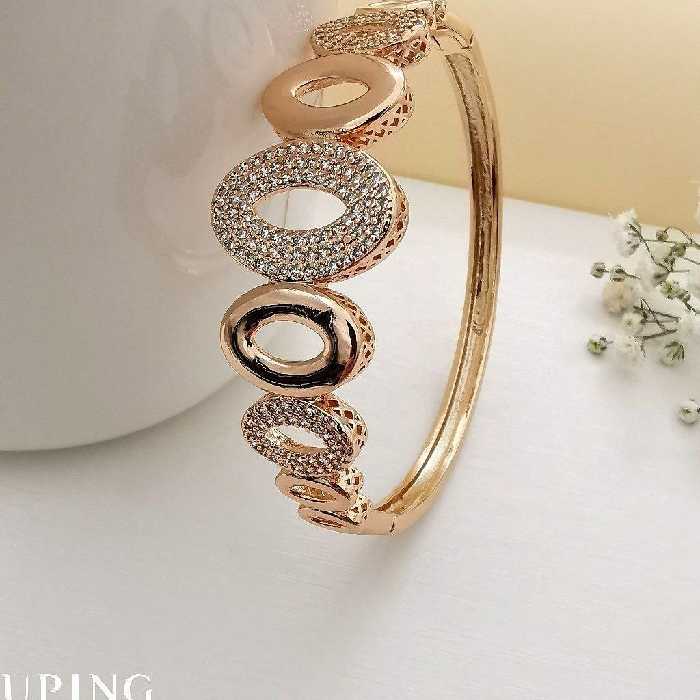 دستبند النگویی