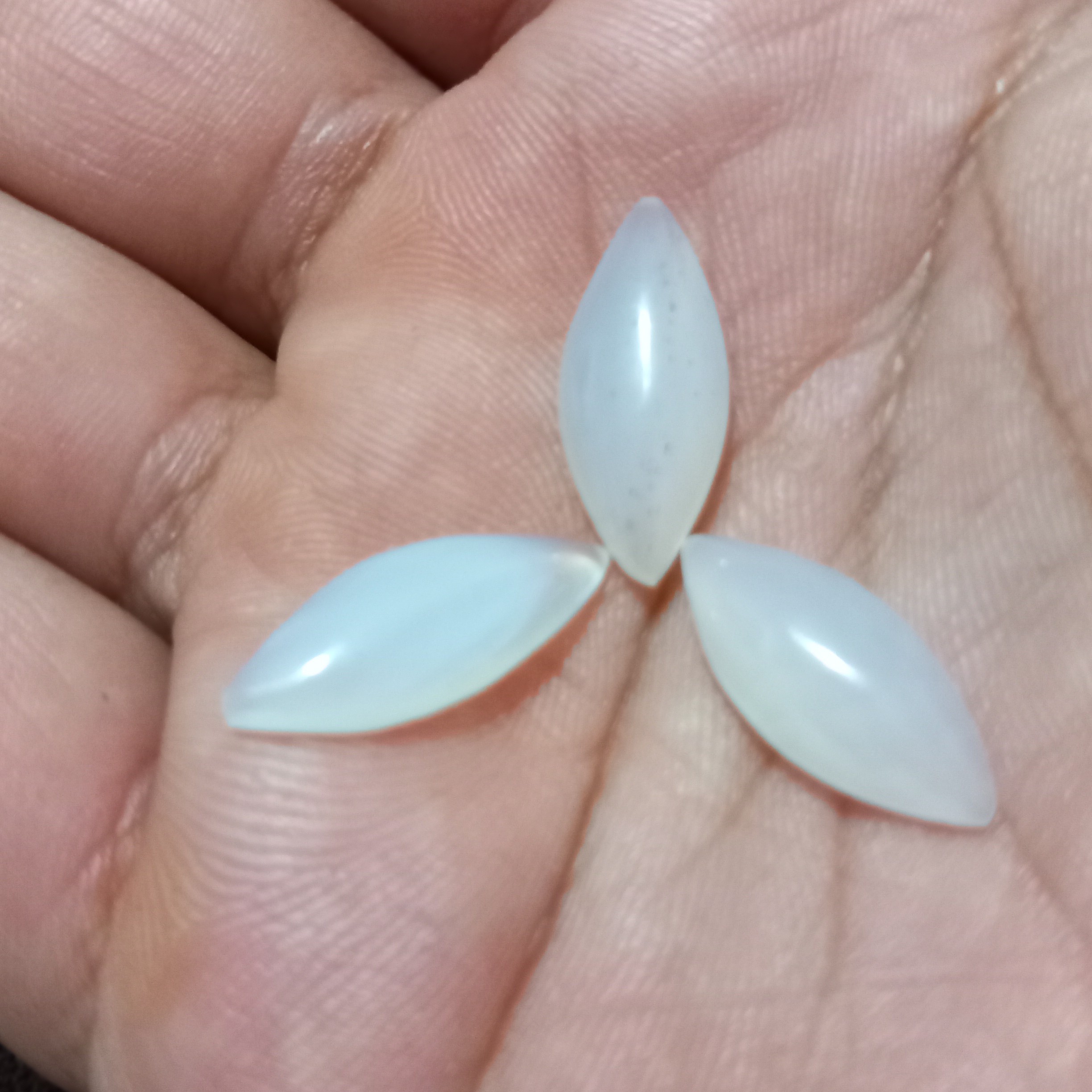 نگین عقیق سفید تراش مارکیز 5 عدد مناسب ست  کد 6