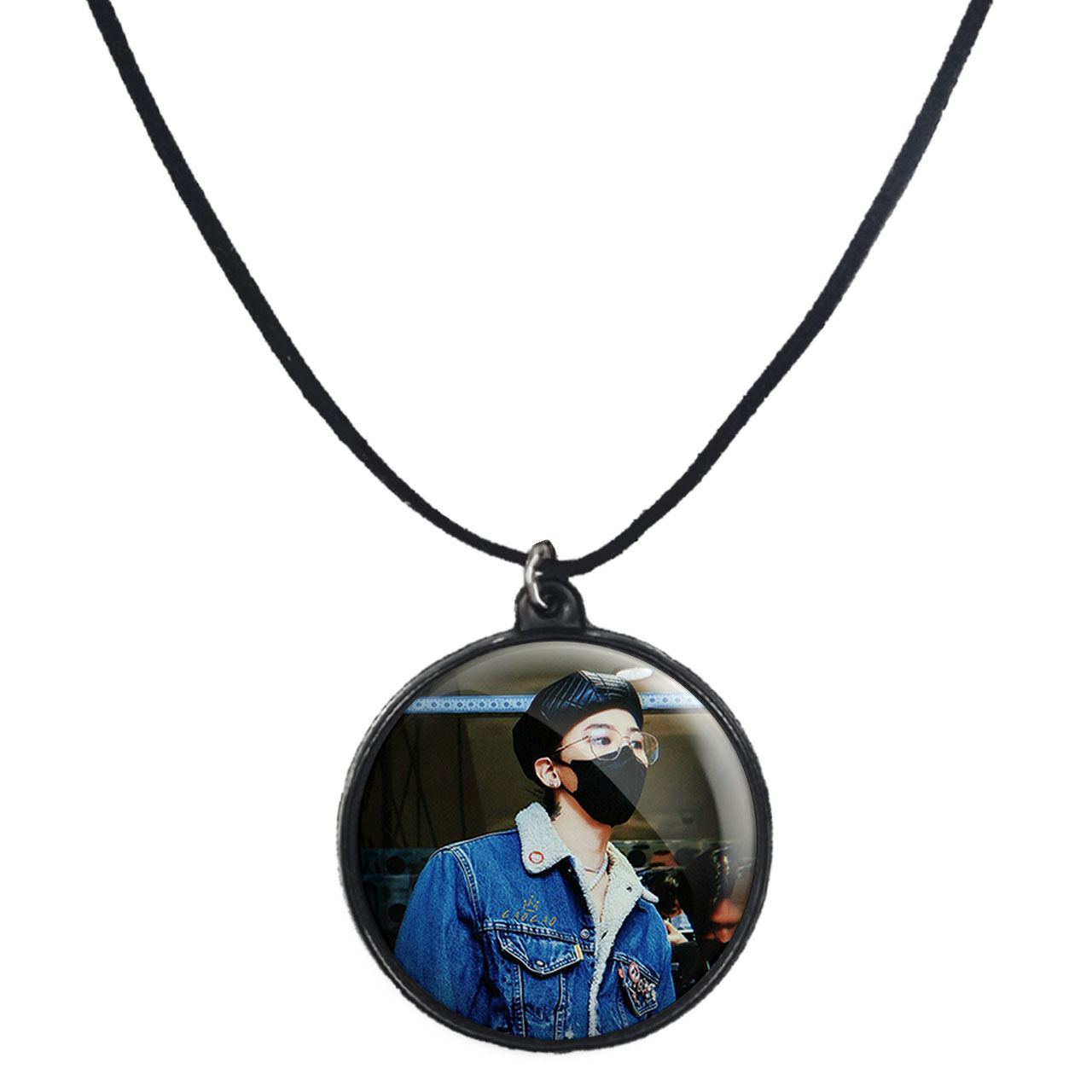 گردنبند پرمانه طرح گروه موسیقی BIG BANG کد pmb.15109 مدل دو طرفه