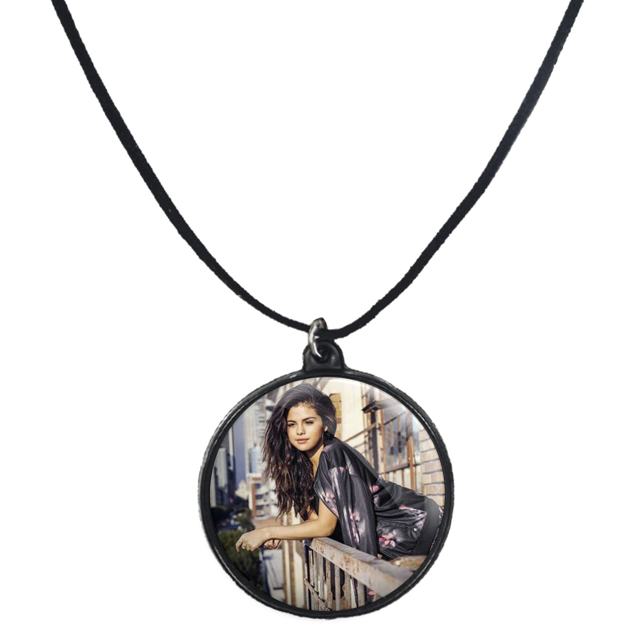 گردنبند پرمانه طرح Selena Gomez کد pmb.28282 مدل دو طرفه