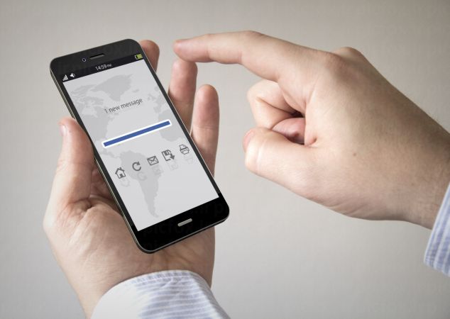 خرید و دانلود عکس Gps businessman smartphone کد 24587 | پیک فاکس | Pic Fox