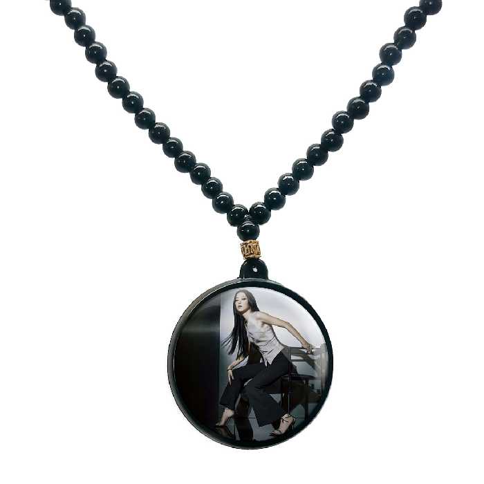 گردنبند پرمانه طرح red velvet کد pmd.12375 مدل دو طرفه