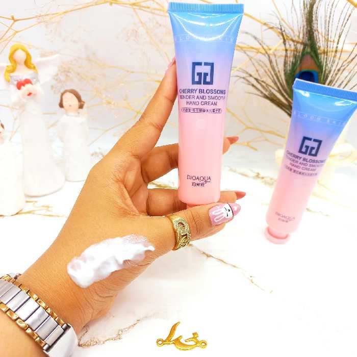 کرم مرطوب کننده شکوفه گیلاس بیوآکوا BIOAQUA 