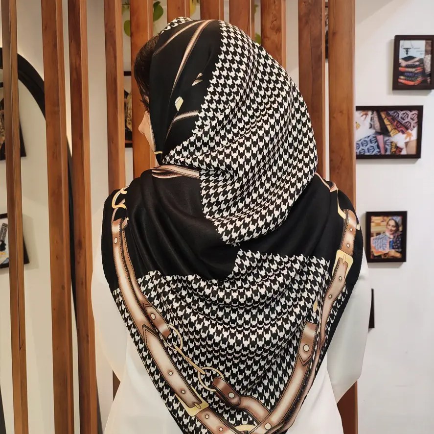 روسری کشمیر گرم طرح کمربندی و پیچازی کد 6798