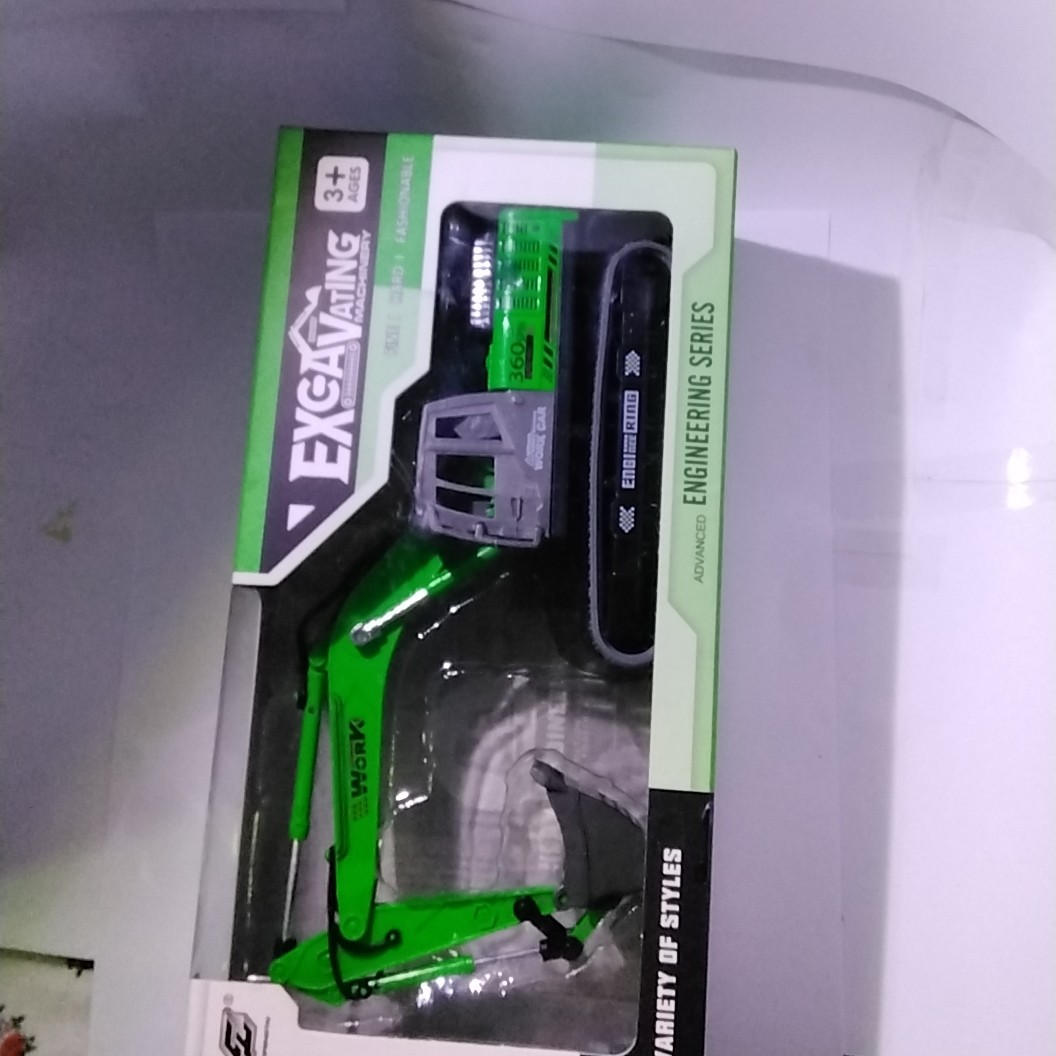 ماکت ماشین بیل میکانیکی قرمز باجعبه