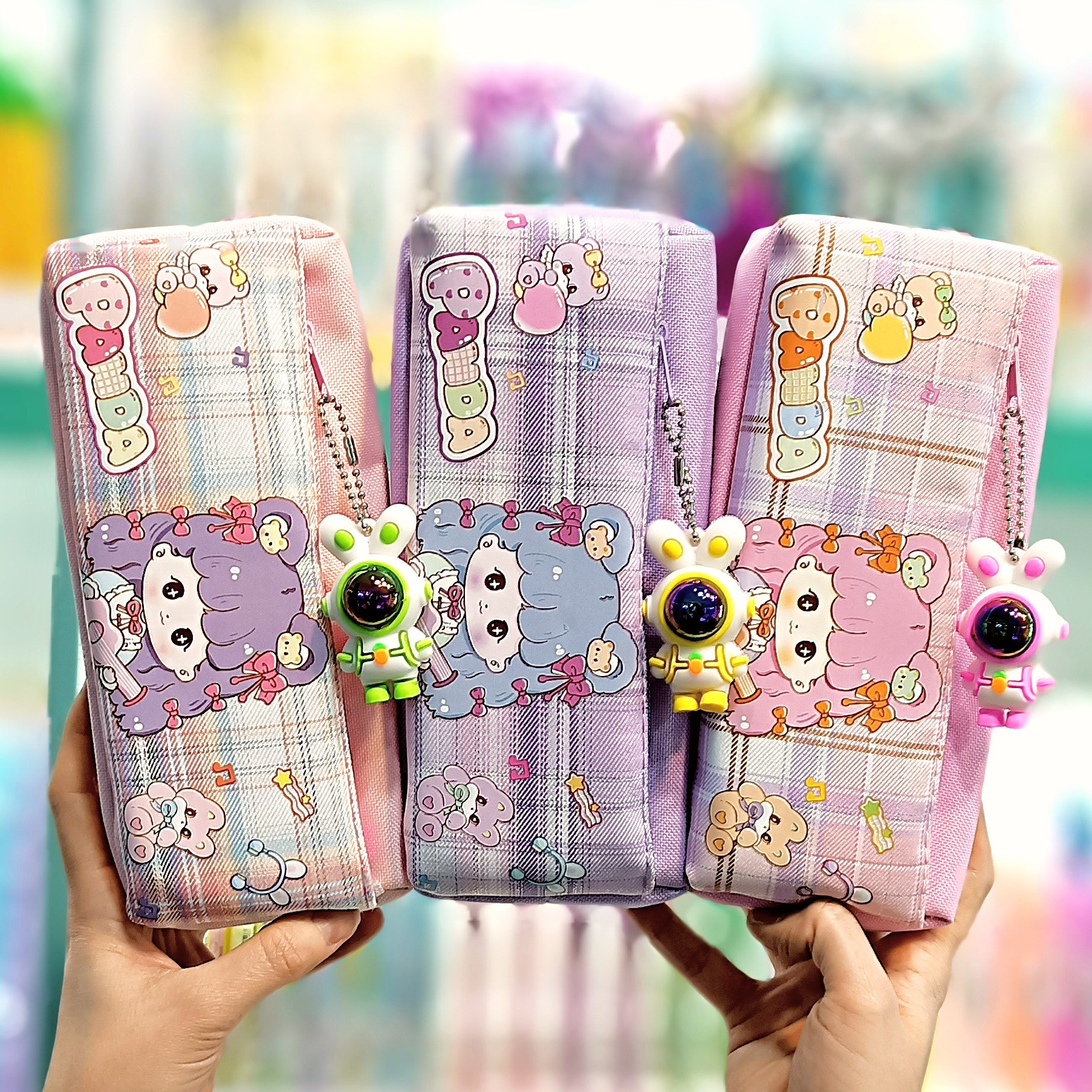 جامدادی فانتزی دو زیپ همراه با آویز سیلیکونی جامدادی دخترانه جامدادی دو زیپ  جامدادی آویزدار جامدادی بزرگ