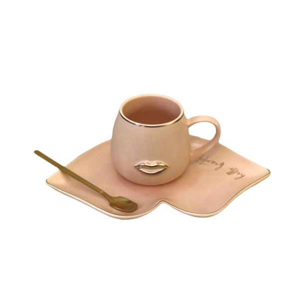 ماگ مدل R686 به همراه زیر لیوانی