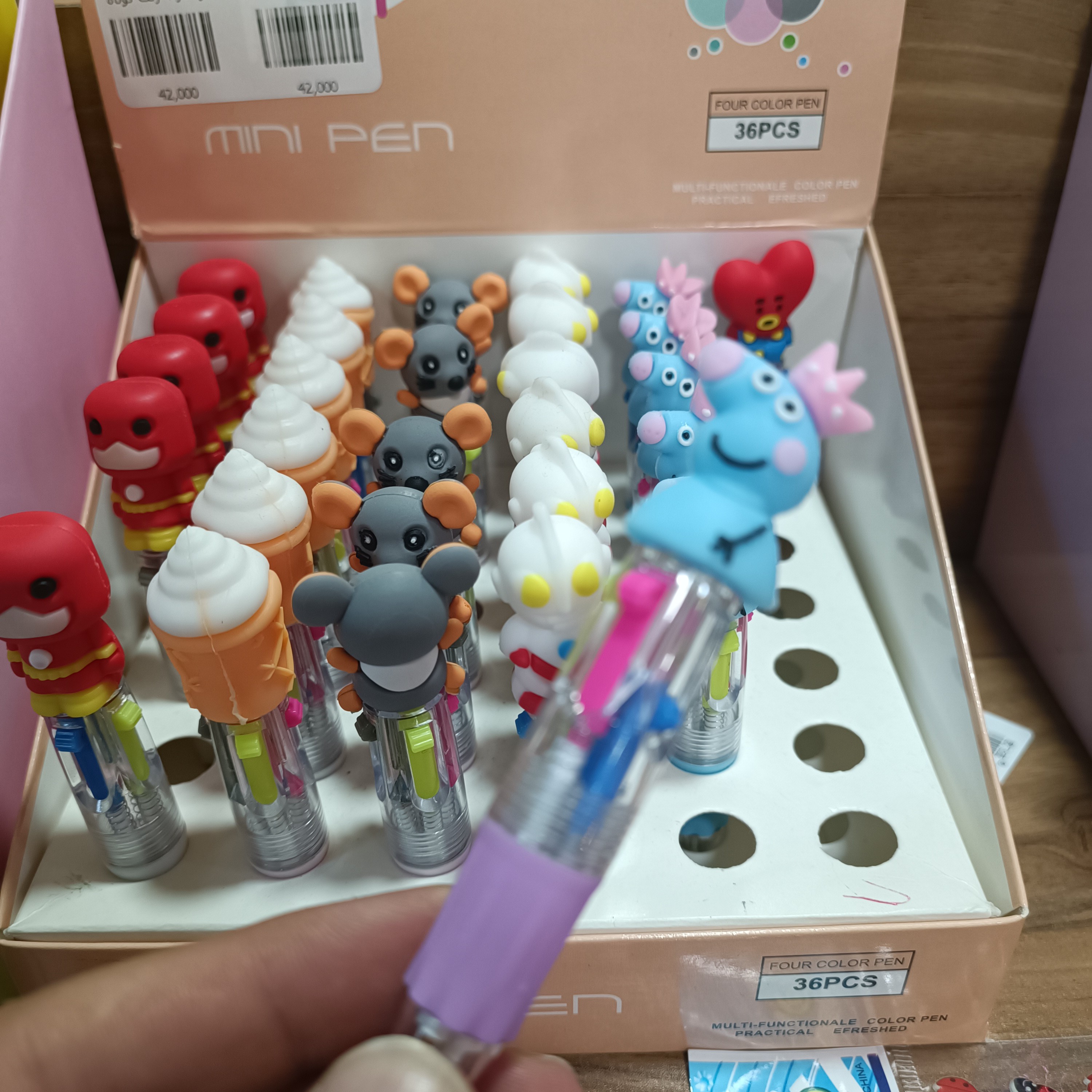 خودکار چهار رنگ فانتزی کوتاه