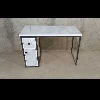 میز تحریر کشودار فلزی(ارسال به صورت باربری و پس کرایه است)