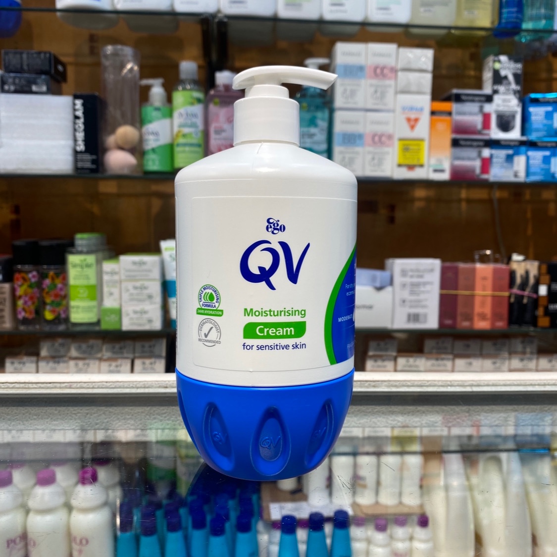 کرم مرطوب کننده پمپی کیووی Qv اورجینال 