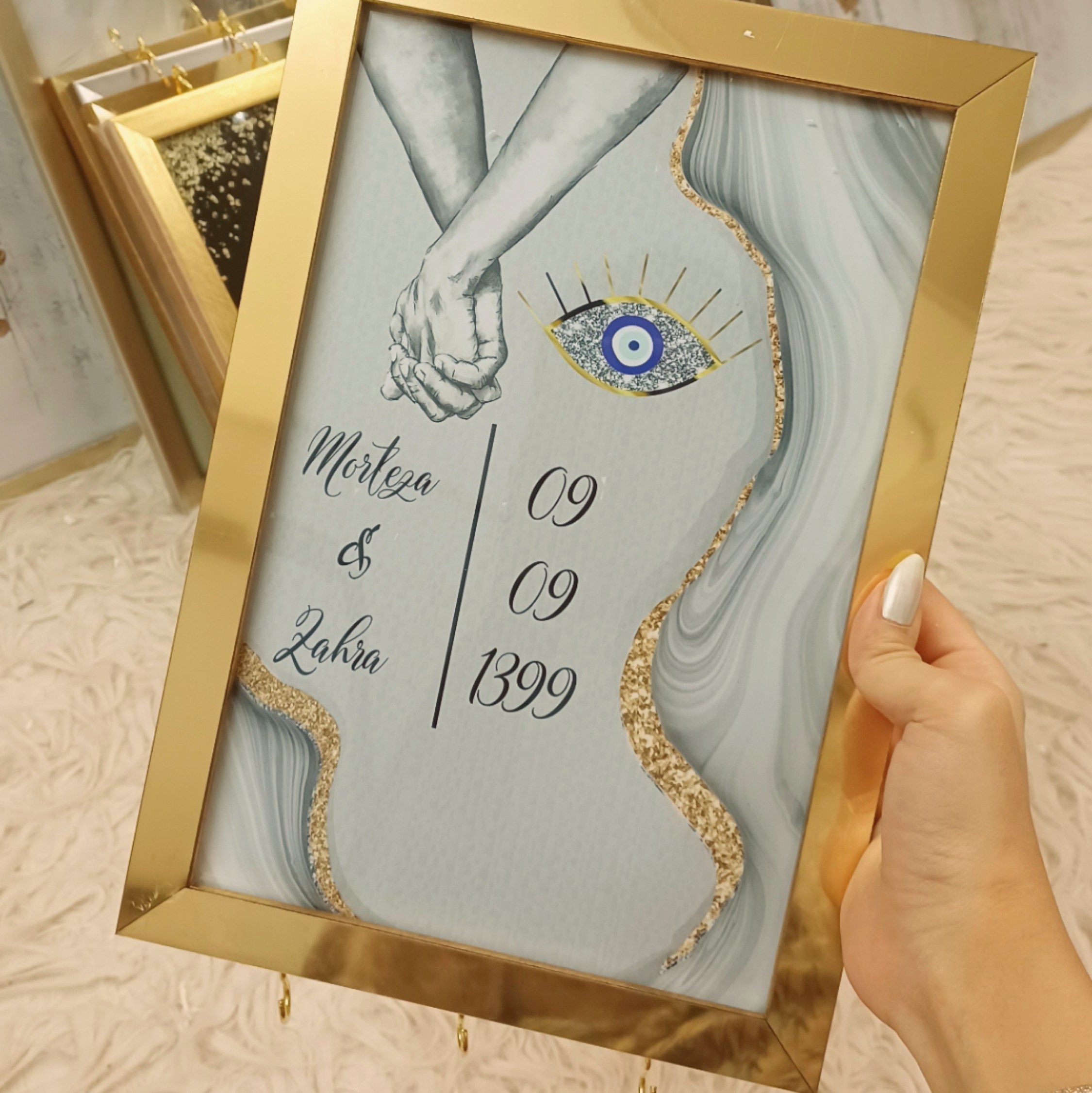 تابلو دکوراتیو جاکلیدی ثبت تاریخ ازدواج، ثبت اسامی،با قاب طلایی سایز 20در30 به همراه شیشه